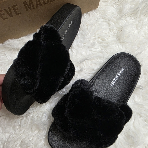 Steve Madden Black Furry Slide Sandals - Picture 2 of 5
